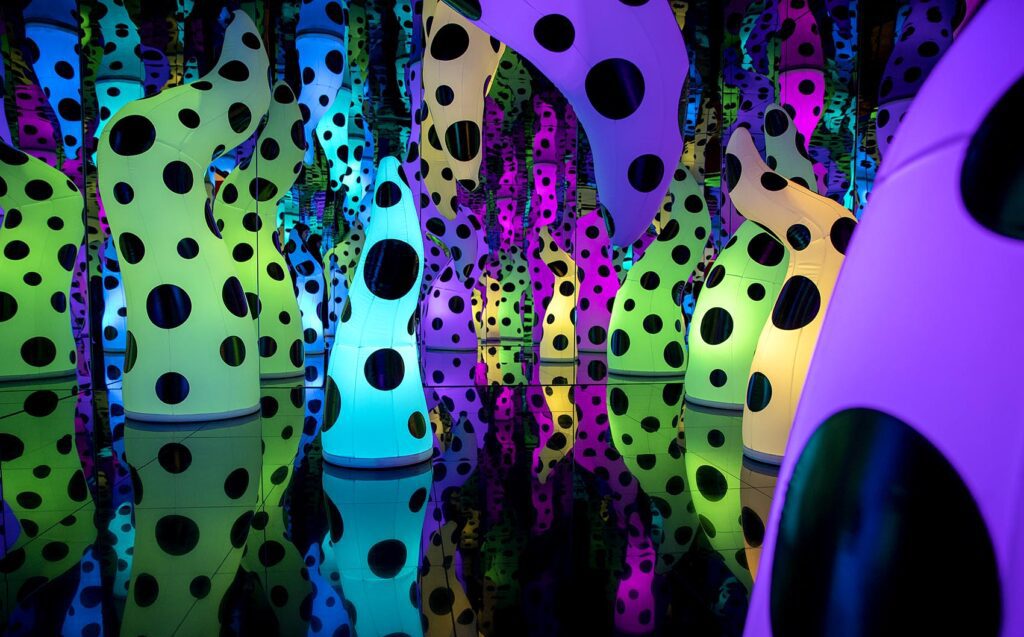 Review: Yayoi Kusama’s “Love is Calling”